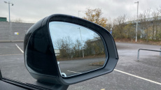 Volvo XC40 2.0 B3P Plus Black Edition 5dr Auto Petrol Estate